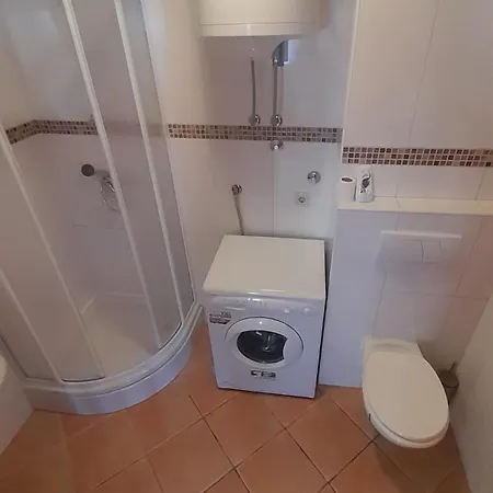 Dm